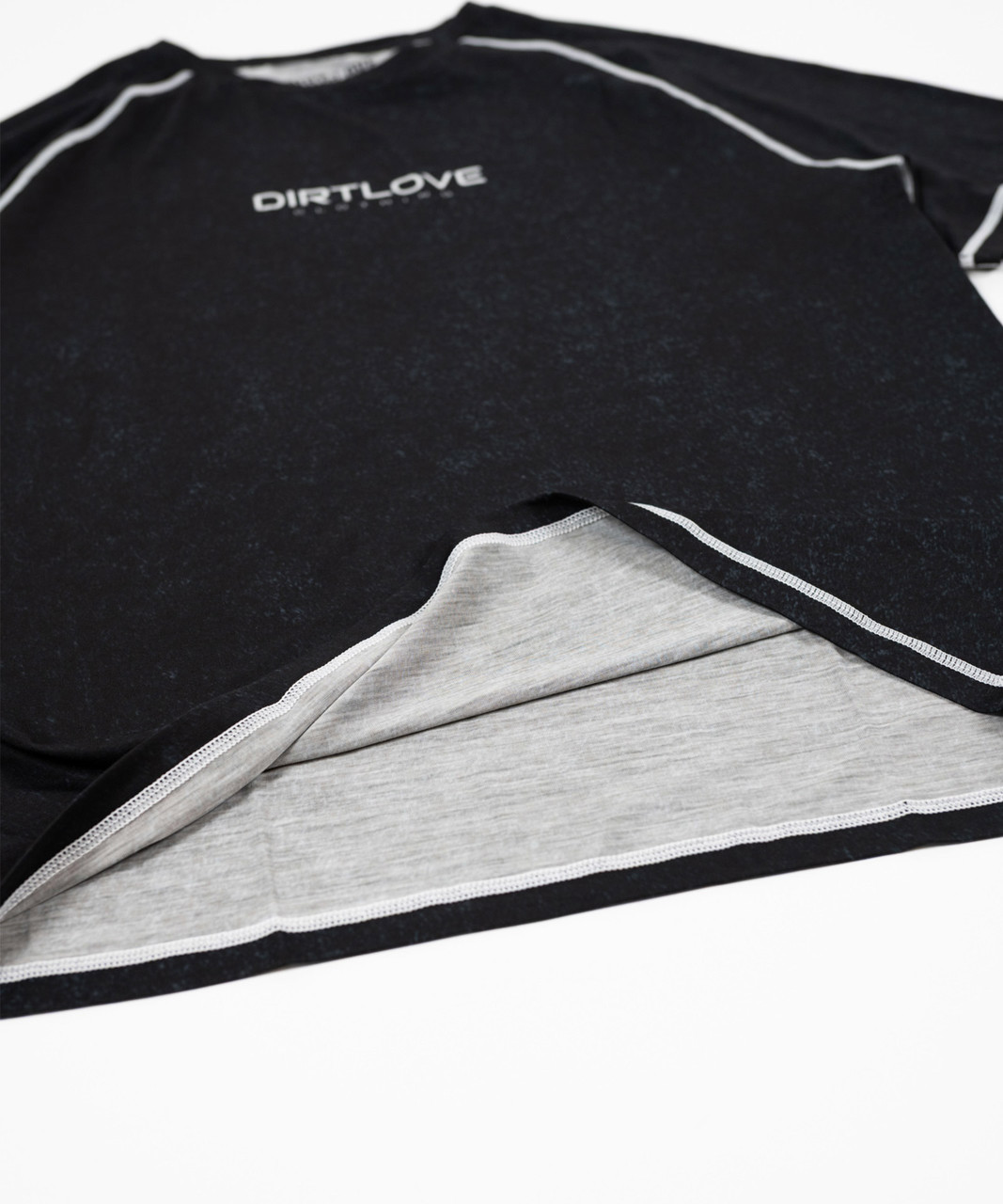 RAGLAN TECH TEE-BLACK