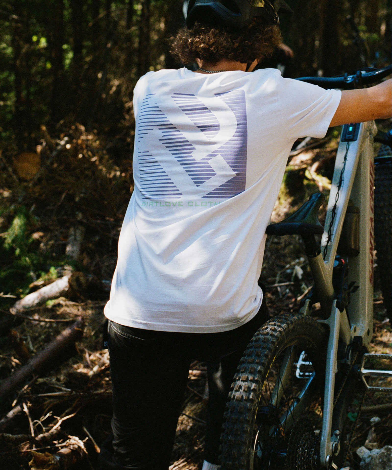 DL TEE-WHITE