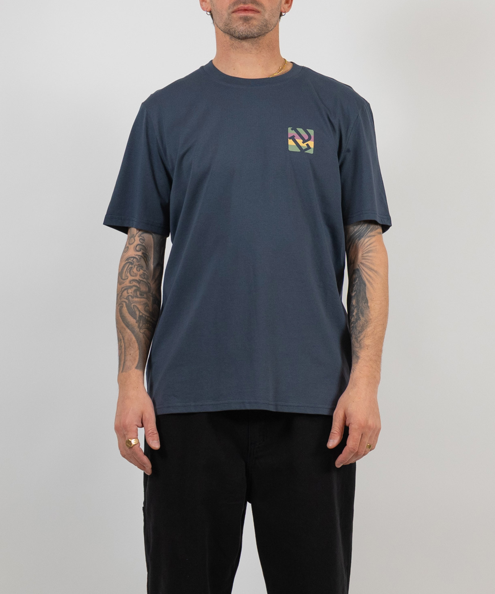 COLORBLOCK TEE - INK GREY