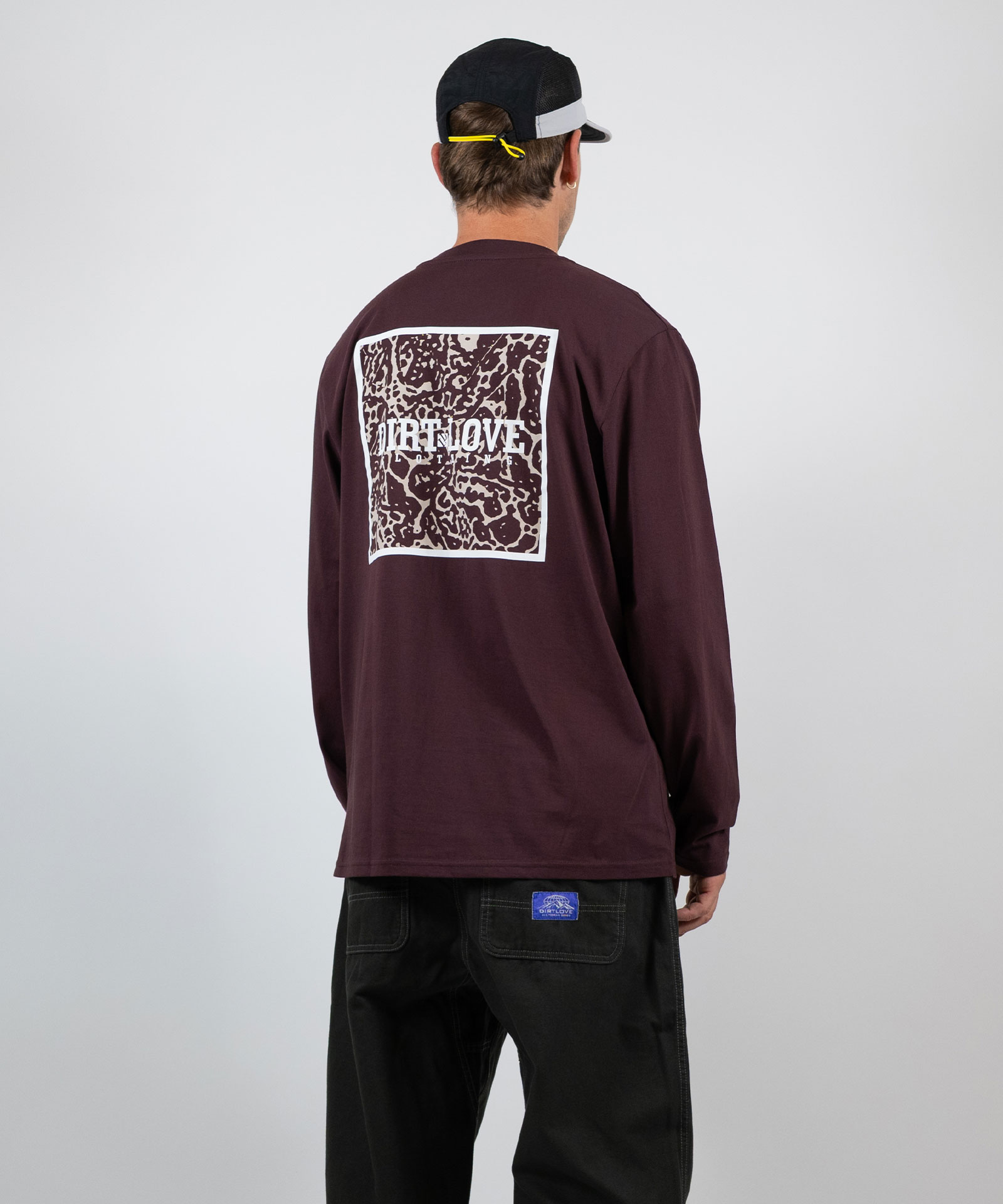 BOX LOGO TEXTURE LONGSLEEVE-RED BROWN