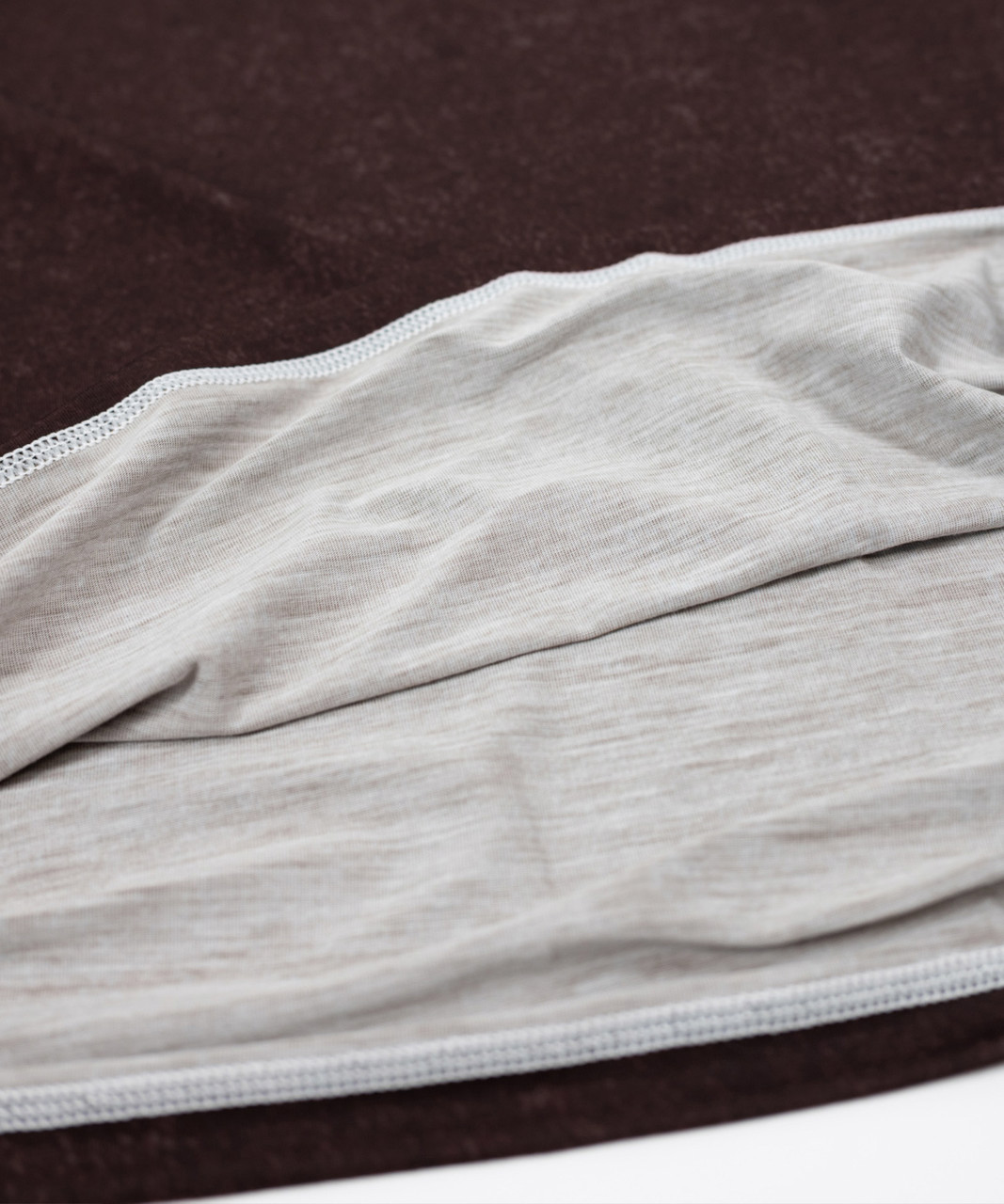 RAGLAN TECH TEE-BROWN