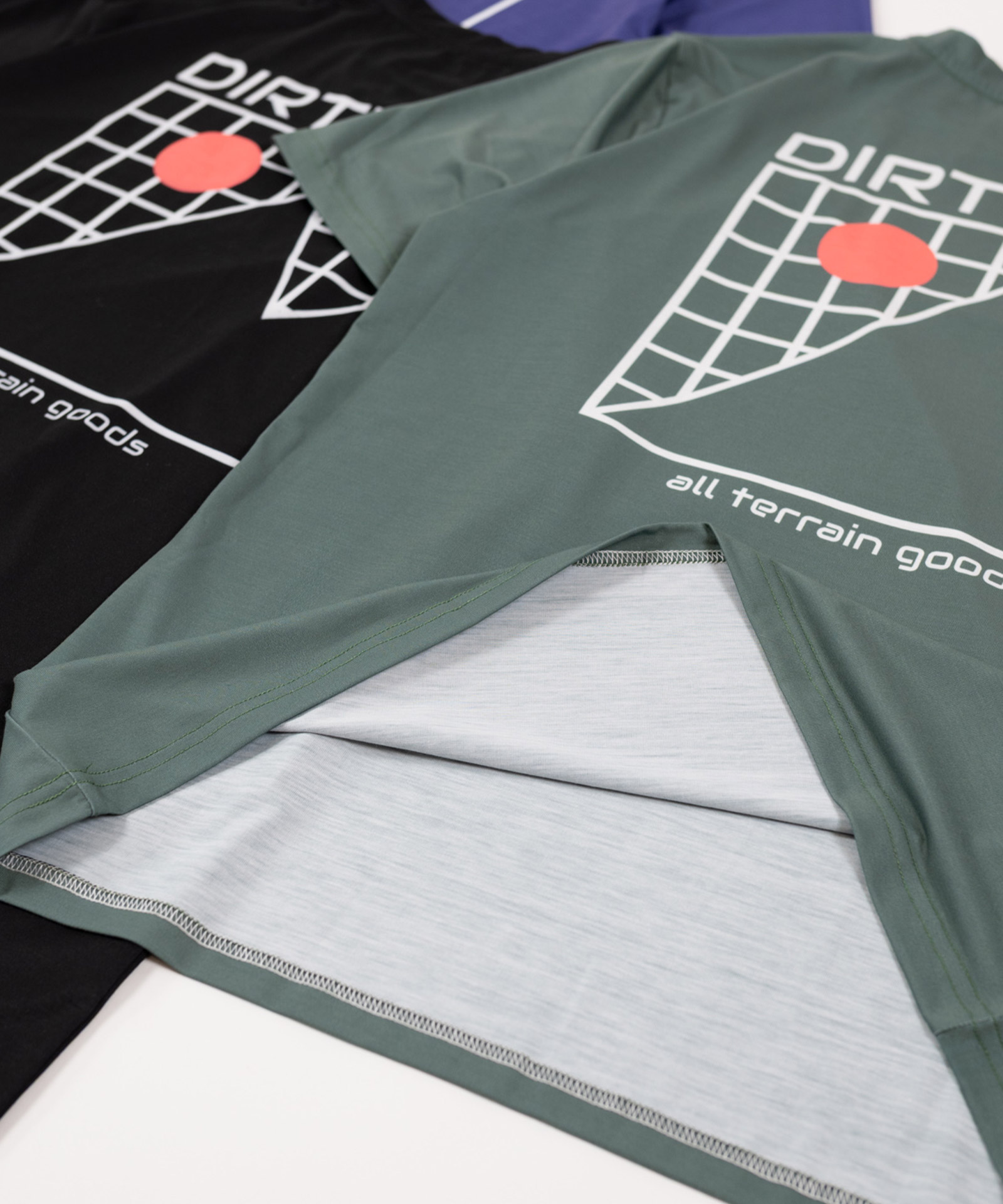 GRID TECH TEE-BLACK